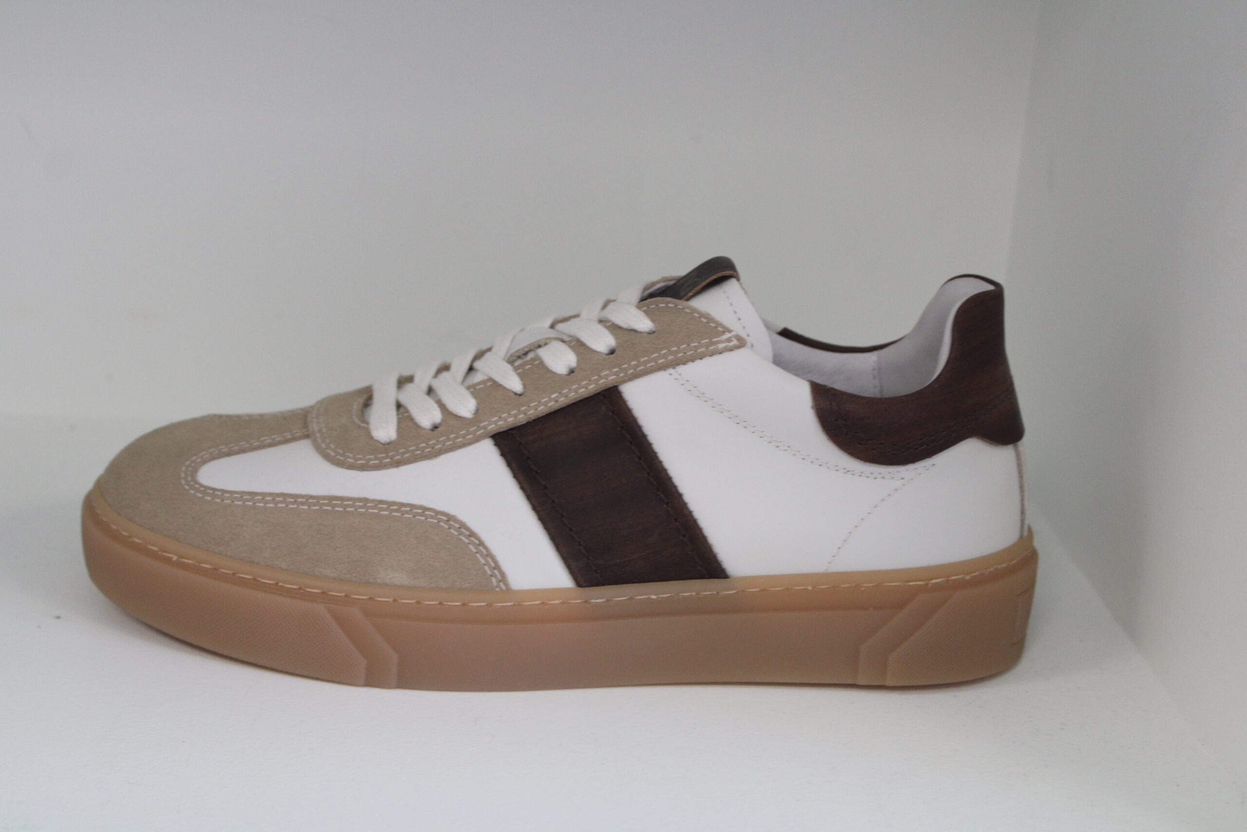 NG 1140 NERO GIARDINI<br/> <span style="font-family: 'Cormorant';font-size: 15px;">G209</span>