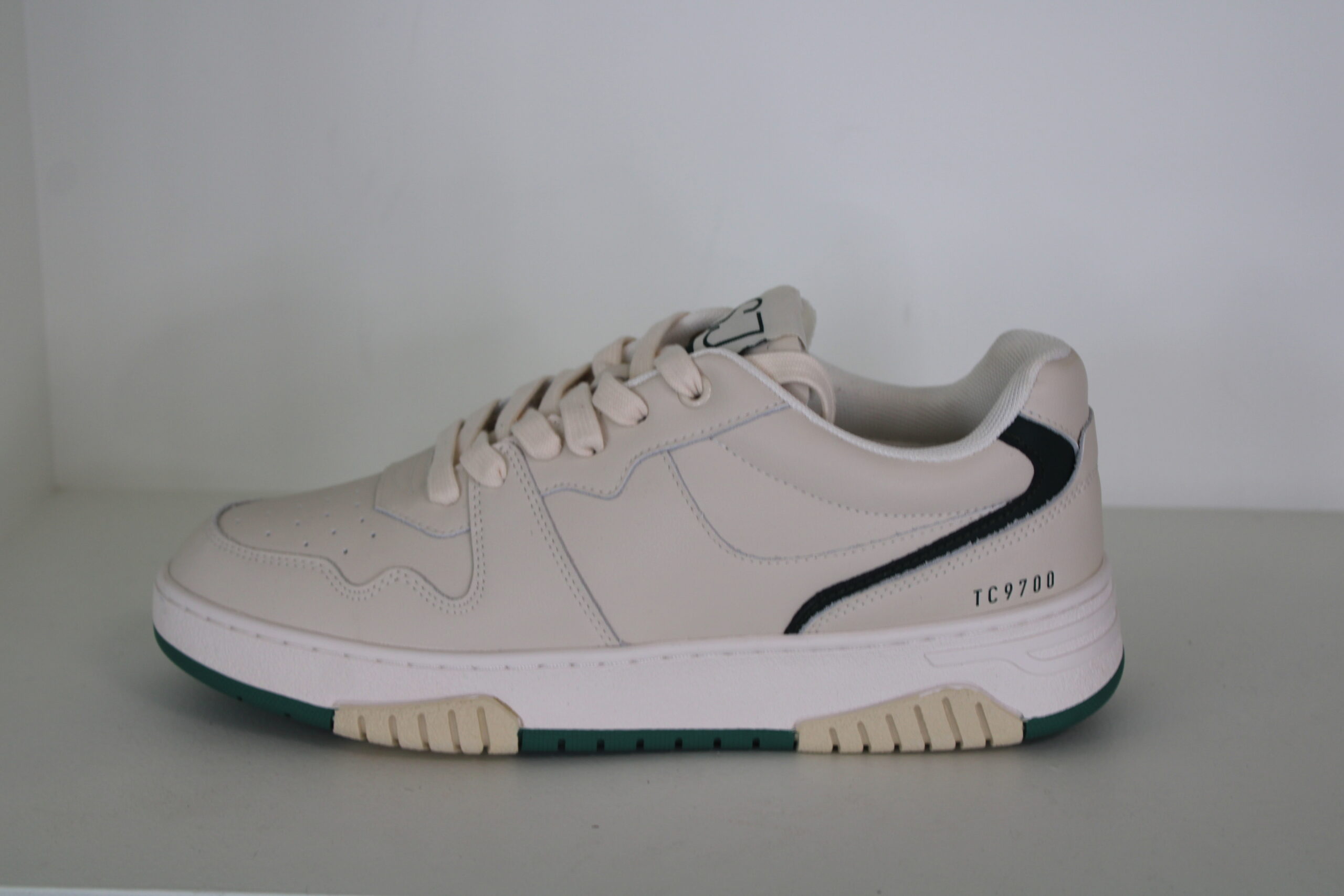 623774 26 CORTINA<br/> <span style="font-family: 'Cormorant';font-size: 15px;">G209</span>